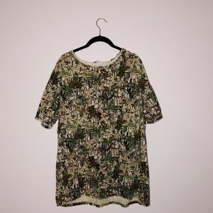 Urban outfitters oversized camo tee